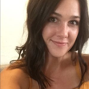 Meet your Posher, Nicole